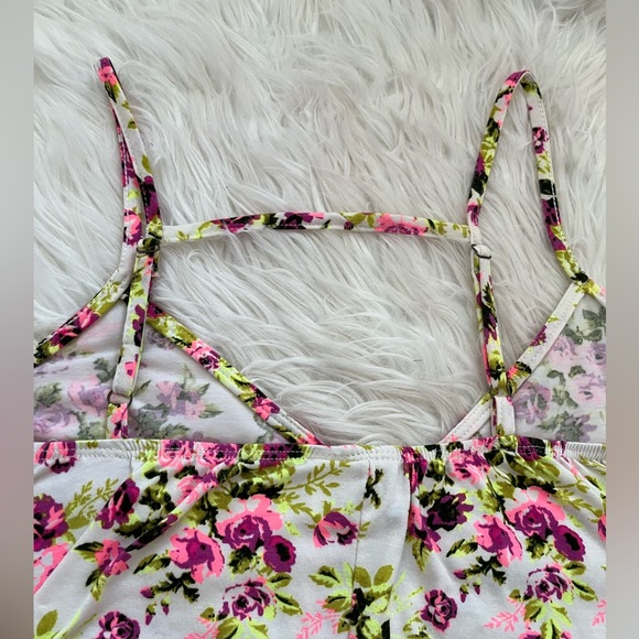 Bright Floral Tank Top - Picture 3 of 4
